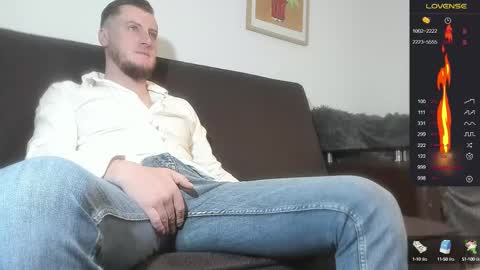 Snapshot of bradryder__ chatting on February 17, 2025, 1:42 pm Call me Alex online show from February 17, 2025, 1:42 pm