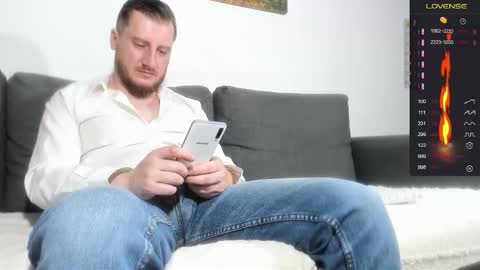 Snapshot of bradryder__ chatting on January 12, 2026, 6:13 pm Call me Alex online show from January 12, 2026, 6:13 pm