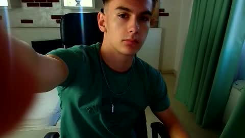 Snapshot of bradyflint chatting on October 20, 2025, 4:57 am BradyFlint online show from October 20, 2025, 4:57 am