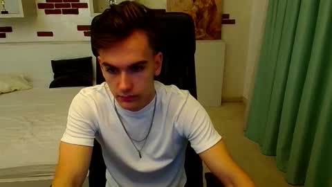 Snapshot of bradyflint chatting on October 21, 2025, 4:24 am BradyFlint online show from October 21, 2025, 4:24 am