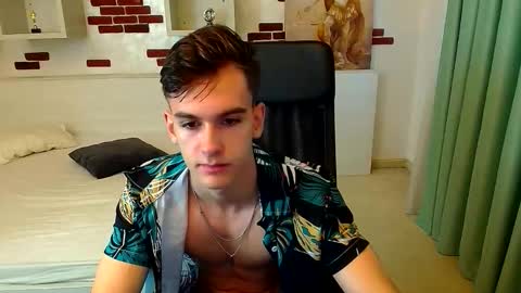 Snapshot of bradyflint chatting on October 25, 2025, 5:15 am BradyFlint online show from October 25, 2025, 5:15 am