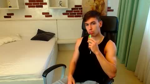 Snapshot of bradyflint chatting on November 5, 2025, 11:21 am BradyFlint online show from November 5, 2025, 11:21 am