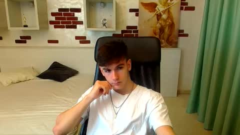 Snapshot of bradyflint chatting on November 19, 2025, 6:13 am BradyFlint online show from November 19, 2025, 6:13 am