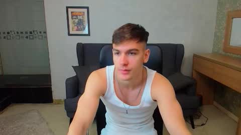 Snapshot of bradyflint chatting on November 25, 2025, 5:29 am BradyFlint online show from November 25, 2025, 5:29 am