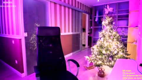 Snapshot of braingirl chatting on December 29, 2024, 6:49 pm I see you X-twitter its braingirl online show from December 29, 2024, 6:49 pm