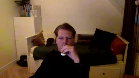 Snapshot of bram1944972145 chatting on December 24, 2024, 8:05 pm Bram online show from December 24, 2024, 8:05 pm
