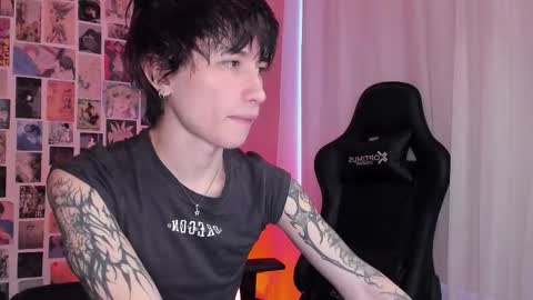 Snapshot of brand741 chatting on October 22, 2025, 9:47 pm Brand online show from October 22, 2025, 9:47 pm