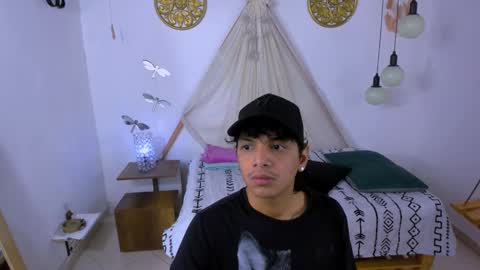 Snapshot of brand_hades chatting on September 20, 2025, 2:29 pm B R A N D online show from September 20, 2025, 2:29 pm