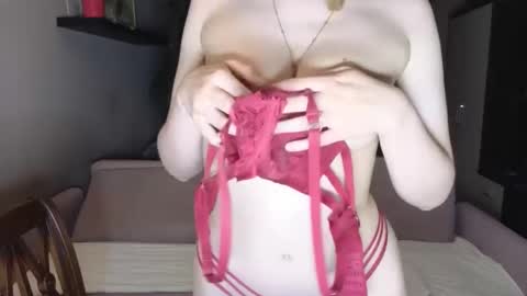 brandaany online show from May 6, 2026, 9:31 pm