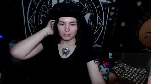 BrandiWRLD999 online show from October 2, 2025, 8:38 pm