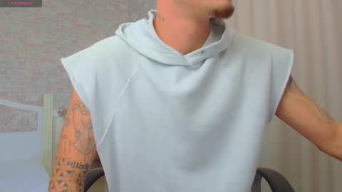 Snapshot of brandontatex chatting on September 24, 2025, 9:34 am BrandonTateX online show from September 24, 2025, 9:34 am