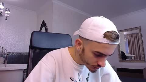 Snapshot of brandontatex chatting on November 13, 2025, 5:50 am BrandonTateX online show from November 13, 2025, 5:50 am