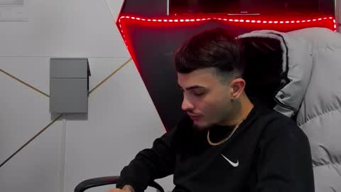 BrandonTateX online show from February 26, 2026, 6:18 pm