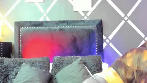 Snapshot of bravepetunia chatting on October 11, 2025, 12:26 pm bravepetunia online show from October 11, 2025, 12:26 pm