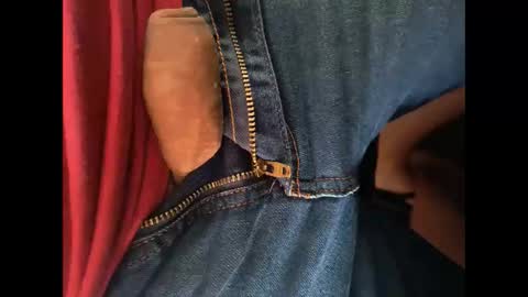 Snapshot of brazilianmeen chatting on December 23, 2024, 2:28 pm brazilianmeen online show from December 23, 2024, 2:28 pm