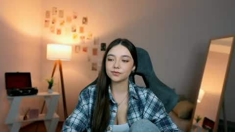 Rachel online show from April 18, 2026, 7:40 pm