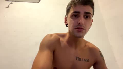 Snapshot of breanexe chatting on October 24, 2025, 11:45 pm breanexe online show from October 24, 2025, 11:45 pm