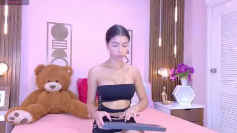 Bree  online show from March 3, 2026, 12:33 pm