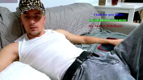 Snapshot of brell_line chatting on December 13, 2025, 7:53 pm Brelland online show from December 13, 2025, 7:53 pm