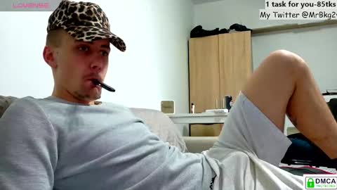 Snapshot of brell_line chatting on December 17, 2025, 2:01 pm Brelland online show from December 17, 2025, 2:01 pm