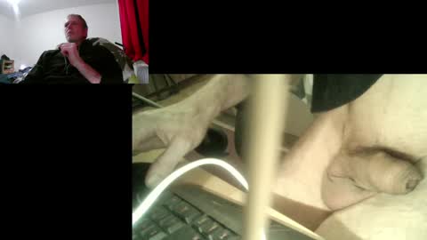 Snapshot of bremer64 chatting on December 9, 2024, 5:30 pm bremer64 online show from December 9, 2024, 5:30 pm