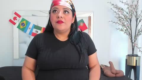 Snapshot of brenda_maz chatting on July 17, 2026, 12:23 pm Brenda online show from July 17, 2026, 12:23 pm