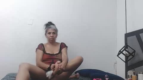 BRENDA VELASQUEZ online show from April 4, 2026, 5:21 pm