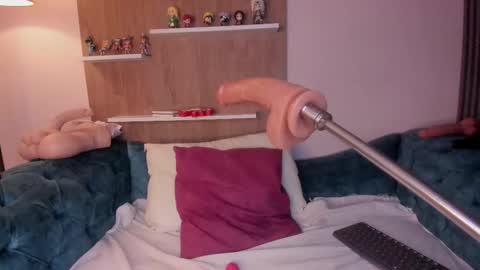 Snapshot of brendabrookss chatting on March 1, 2025, 5:38 pm brenda online show from March 1, 2025, 5:38 pm