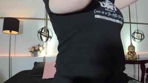 MeganBeaked online show from October 2, 2025, 11:50 am