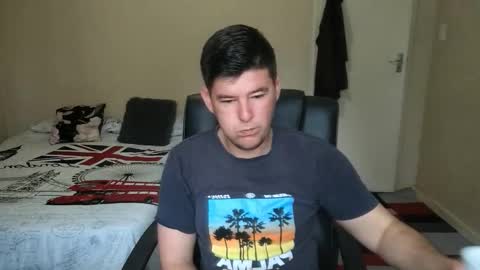 Snapshot of brendansexyboy098754 chatting on October 20, 2025, 4:46 am ask me lol online show from October 20, 2025, 4:46 am