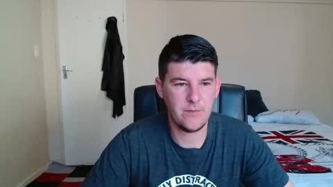 Snapshot of brendansexyboy098754 chatting on November 5, 2025, 4:56 am ask me lol online show from November 5, 2025, 4:56 am