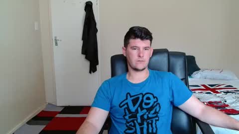 Snapshot of brendansexyboy098754 chatting on November 6, 2025, 8:26 am ask me lol online show from November 6, 2025, 8:26 am