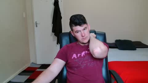 Snapshot of brendansexyboy098754 chatting on November 17, 2025, 4:51 am ask me lol online show from November 17, 2025, 4:51 am