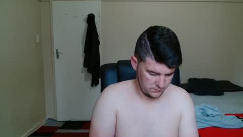 Snapshot of brendansexyboy098754 chatting on November 18, 2025, 5:01 am ask me lol online show from November 18, 2025, 5:01 am