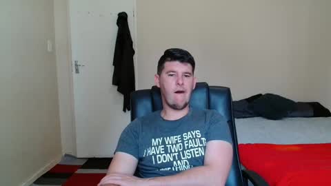 Snapshot of brendansexyboy098754 chatting on November 26, 2025, 8:48 am ask me lol online show from November 26, 2025, 8:48 am