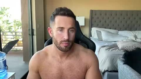 Snapshot of brettmycles chatting on November 4, 2025, 9:36 pm Brett Mycles online show from November 4, 2025, 9:36 pm