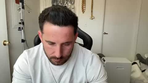 Snapshot of brettmycles chatting on July 24, 2026, 4:16 pm Brett Mycles online show from July 24, 2026, 4:16 pm