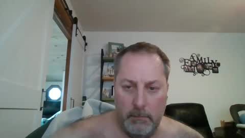 hey online show from January 28, 2025, 9:19 pm