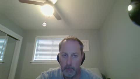 hey online show from April 1, 2026, 7:11 pm