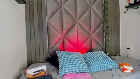 B R I A  online show from February 13, 2026, 3:02 am