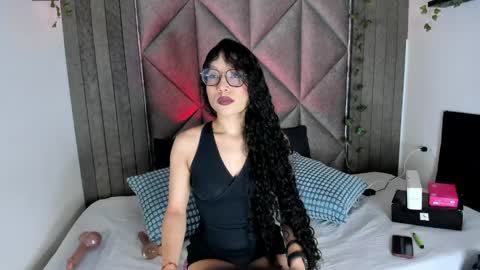 B R I A  online show from April 6, 2026, 1:36 am