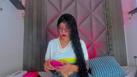 Snapshot of briaconner_ chatting on June 24, 2026, 2:54 am B R I A online show from June 24, 2026, 2:54 am