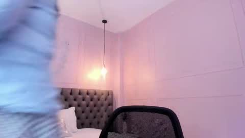 Snapshot of brianacurve chatting on October 13, 2025, 12:05 pm brianacurve online show from October 13, 2025, 12:05 pm