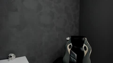 Snapshot of brianhunts chatting on February 7, 2025, 1:11 pm Brian online show from February 7, 2025, 1:11 pm