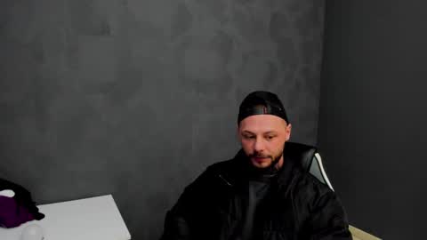 Snapshot of brianhunts chatting on March 8, 2025, 6:54 am Brian online show from March 8, 2025, 6:54 am