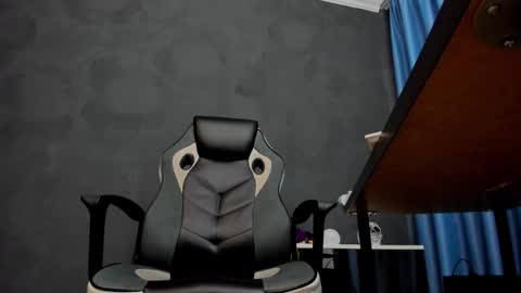 Snapshot of brianhunts chatting on March 11, 2025, 5:49 am Brian online show from March 11, 2025, 5:49 am