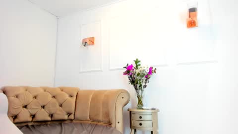 Brianna  online show from February 21, 2025, 7:32 pm