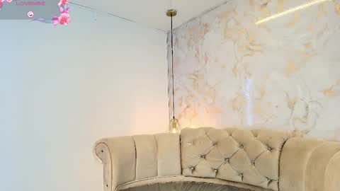 Brianna  online show from September 30, 2025, 2:00 pm