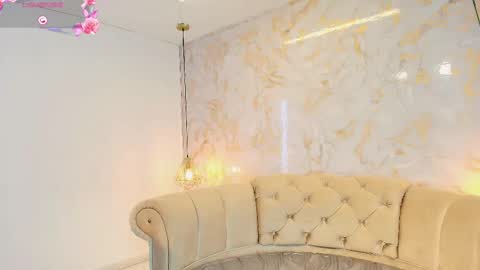 Snapshot of briannaduque chatting on October 2, 2025, 12:01 pm Brianna online show from October 2, 2025, 12:01 pm