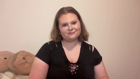 Brianna online show from November 9, 2025, 8:18 pm